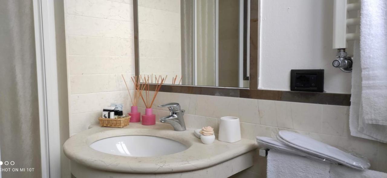 Hotel Villa Platani Riccione Zewnętrze zdjęcie